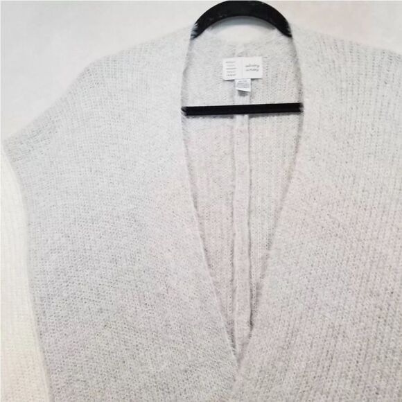 Anthro Saturday/Sunday Cream Cozy Fuzzy Knit Oversized Shawl Wrap Poncho OS - Picture 7 of 9